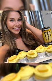 Joel e aimee stanno passando una notte romantica quando un'esplosione in lontananza li interrompe. Monster Energy Girls Monsterenergygirls Instagram Photos And Videos