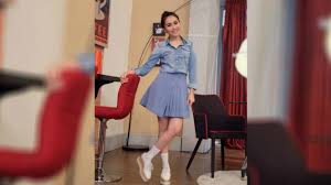 Yellow water officials 4.596.557 views2 years ago. Tubuh Kurus Ayu Ting Ting Jadi Sorotan