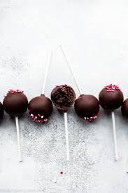 Use our cake pop popsicle mold for making small popsicle shaped cake pops (aka cakesicles, they newest trend in the sweet world), truffle pops, cookie dough pops and more! Chocolate Cake Pops Sally S Baking Addiction
