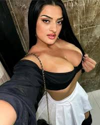 Latoya Devi on X: any time is good for a selfie 💋  t.coYMNO6lPmLb  X