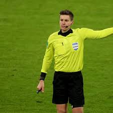 Bleiben sie auf dem laufenden mit aktuellen neuigkeiten rund um tschechien und schottland, sowie. Gruppe D Em Debut Fur Referee Siebert Bei Schottland Gegen Tschechien