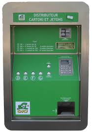 Jeton de lavage de voiture. Oki Clean Equipements Peripheriques Distributeur Paiement Carte Bancaire Et Billets