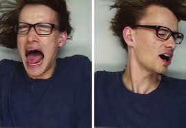 Zum Raum wird hier die Zeit.« Mit der Zeit über die Zeit zu arbeiten, die  Zeit selbst zum künstlerischen Material zu machen