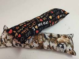 See more ideas about cockatiel toys, diy bird toys, parrot toys. Diy Catnip Cat Toy A Super Easy Cat Pillow Kicker Needlepointers Com