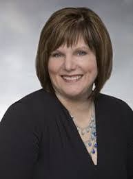 Lisa Epting's Instagram, Twitter & Facebook