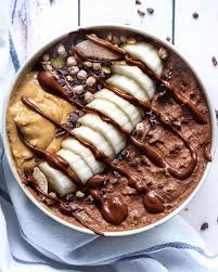Chocolate Banana Smoothie Bowl Via Feedfeed On Https Thefeedfeed Com Theveganphysio Chocolate Ban Nourriture Recette De Petit Dejeuner Gourmandise