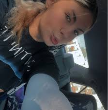 Katie (@katie.emery._) • Instagram photos and videos