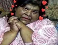 Me duele la espalda de tanto cargar el peso de ser la Maestra más hermosa  de la familia.