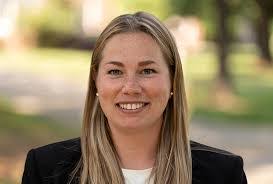 Kimberly Burnett's Instagram, Twitter & Facebook