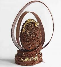 Paques 2017 Ondes De Choc Chez Les Grands Sucres Plazaathenee Oeufdepaques Paques2017 Chefs Oeufs De Paques Chocolat Paques Chocolat