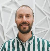 Melissa Bechard's Instagram, Twitter & Facebook