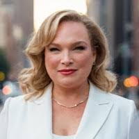 Heather Mallon's Instagram, Twitter & Facebook