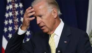 توفي المذيع الأمريكي الشهير، لاري كينغ، السبت، عن 87 عاما، بحسب ما أكدت عائلته. ÙÙŠØ¯ÙŠÙˆ Ù„Ø§Ø±ÙŠ ÙƒÙŠÙ†Øº ÙØ¶ÙŠØ­Ø© ØªØ¶Ø±Ø¨ Ø¨Ø§ÙŠØ¯Ù† Ù‚Ø¨Ù„ Ø§Ù„Ø§Ù†ØªØ®Ø§Ø¨Ø§Øª Ù‚Ù†Ø§Ø© Ø§Ù„Ø¹Ø§Ù„Ù… Ø§Ù„Ø§Ø®Ø¨Ø§Ø±ÙŠØ©