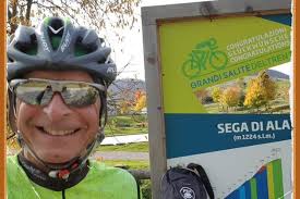 Pendenza media del 9,8% e massima del 17%. Aspettando Il Giro D Italia Le Foto Di Chi Ha Fatto La Dura Salita Della Sega In Bicicletta Vallagarina Trentino
