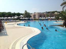 Totalt skal rundt 20 ha blitt pågrepet, og det ble brukt tåregass mot deltagerne. Blue Waters Club Side Tyrkia Hotell Anmeldelser Og Prissammenligning Tripadvisor