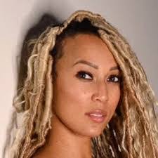 Charlene Willard's Instagram, Twitter & Facebook