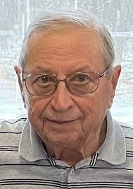 Cindy Pesa's Instagram, Twitter & Facebook