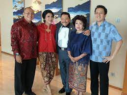 Diaz hendropriyono adalah seorang politikus muda indonesia. Diaz Hendropriyono Dhendropriyono Twitter