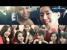 25 Selfies You Never Knew K Pop Idols Took With Western Celebrities Pop Idol Kpop Idol Idol
