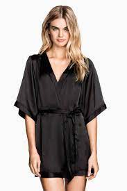 Two detectives seek a stripper's killer in the japanese quarter of los angeles, but a love triangle threatens their friendship. Pin On Homewear Swimwear Lingerie