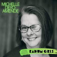 Michelle Deyo's Instagram, Twitter & Facebook