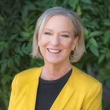 There's No Crying in Newsrooms: What Women Have Learned about What It Takes  to Lead: Gilger, Kristin Grady, Wallace, Julia, Brown, Campbell:  9781538121498: Amazon.com: Books