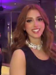 Janet Mirza Official