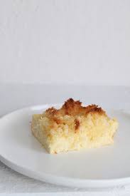 Saftiger Und Einfacher Quark Kokos Kuchen Vom Blech Rezept Kuchen Mit Quark Kokosblechkuchen Kokosnusskuchen