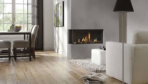 Per scegliere le vostre idee di arredamento, si può dare un'occhiata a queste foto di arredamento camino a legna. Camino A Gas Moderno Angolare Bidore 100 A Focolare Chiuso Zetalinea Srl