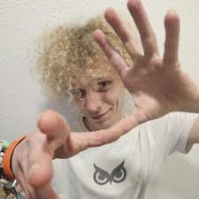 Stream Ze'Coruja music