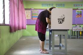 The year 2019 saw malaysia becoming the latest country to amend its constitution to lower the voting age to 18 from 21, previously. Malaysia To Add 50 More Voters As Mahathir Lowers Age Limit Bloomberg