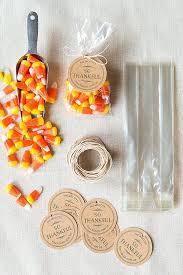 Whether it's candy collecting on halloween, goodie bags for birthday and holiday parties, or homemade treats for friends and family, our variety of favor bags will fit the bill. Three Ideas For Your Thanksgiving Dinner Party Party Inspiration