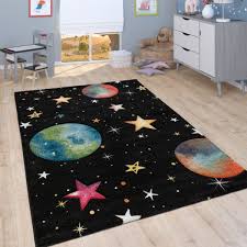 Aber ist es dann nicht schlauer, einfach gleich auf textile bodenbeläge im kinderzimmer zu. Spiel Teppich Kinderzimmer Planeten Sterne Teppichcenter24