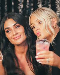 TEAM 🫶🏻 2024 Christmas party! More pictures to come 🎈🎉