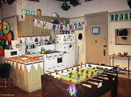 I figured i'd buy those. Friends25 Behind The Scenes In Joey And Chandler S Apartment Mediavillage