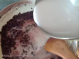 Beras pulut tu kena rendam la sekejap. Resepi Bubur Pulut Hitam Mudah Sedap Dimakan Santai Bersama Keluarga Kitpramenulis