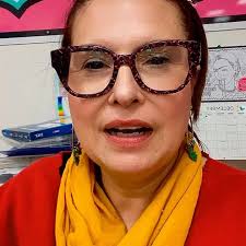 I’m excited to announce 📣 our first candle workshop. @llamada.val and I  will be working together. Seats are limited. Please sign up