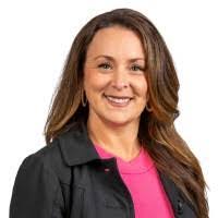 Beth Giblin's Instagram, Twitter & Facebook