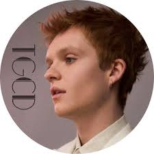 Tom Glynn-Carney Updates (@TomGCDaily)