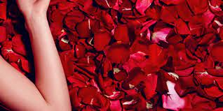 Demi rose mawby, or as she's better known, demi rose, is a blossoming flower of beauty. Demi Rose Popo Explosion Hier Erstarrt Selbst Die Model Konkurrenz News De