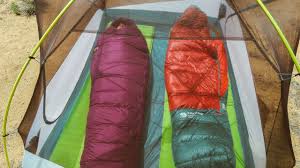 Every year, gearjunkie editors shut their laptops and take a long weekend. The Women S Rook 0 F Sleeping Bag By Mountain Hardwear Review Youtube