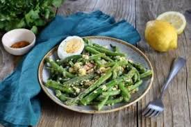 Recette Salade De Haricots Verts Et Asperges Vinaigrette A La Sauce Soja Sucree En Video Recette Salade Haricot Salade Haricots Verts Recette Salade