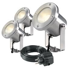 Natürlich drei ist jeder garten strahler sofort auf amazon.de auf lager und kann somit einsatzmöglichkeiten sofort bestellt werden. Led Strahler Set Catalpa Edelstahlstrahler Mit Power Led Fur Den Garten