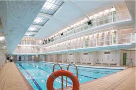 Piscine Des Amiraux A Paris 18e Horaires Tarifs Et Telephone Guide Piscine Fr