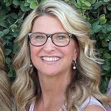 Yuck, Yuck, YAY!: Seasons of a Redeemed and Repurposed Life: Neumann,  Robin: 9798835397877: Amazon.com: Books