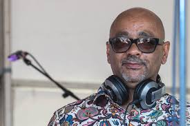 CARL AND ERICS MOBILE DISCO