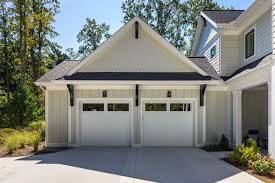 The colors in your home are one of the first things someone notices when walking into a room. Modern Farmhouse Lake House Home Bunch Interior Design Ideas In 2021 Lake Houses Exterior Modern Farmhouse Exterior Gray House Exterior