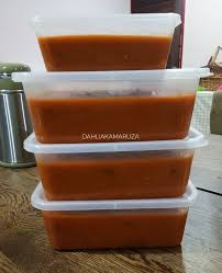 Spaghetti ialah salah satu masakan tradisional dari italia yang dibuat daripada gandum giling dan air. Lebih 3k Shares Wanita Ini Kongsi Resepi Sos Spaghetti Homemade Paling Mudah