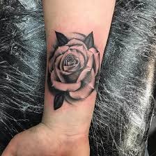 Unechte rose von jericho (selaginella lepidophylla) die unechte art wird vor allem in der weihnachtszeit sehr häufig verkauft. 20 Men Arm Rose Tattoos