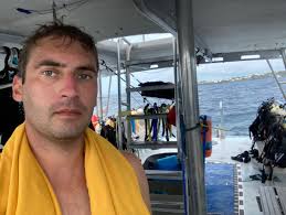 Covid travel rules: Britons abroad face Christmas alone following  reintroduction of costly PCR tests